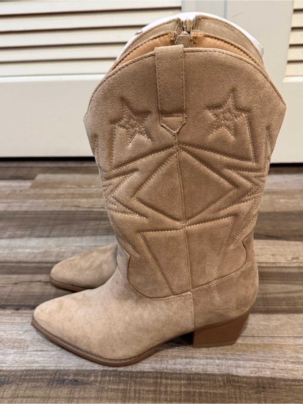 Time and Tru western boot